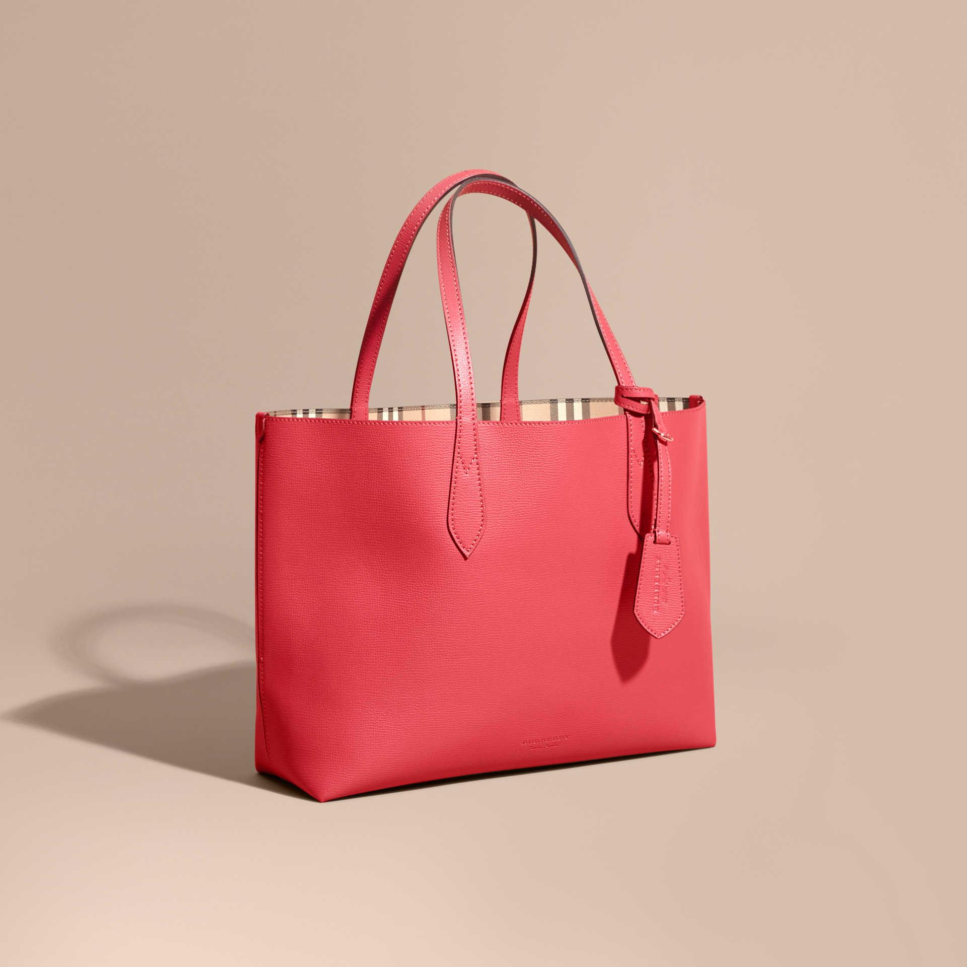 burberry reversible tote medium